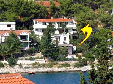 Appartements Dane - 30m from the sea: A1(4+1), A2(4+1), A3(3+2), A4(2+3) Okrug Gornji - Île de Ciovo 