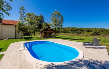  Green house - outdoor pool & BBQ: H(6+2) Plaski - Croatie continentale - Croatie 
