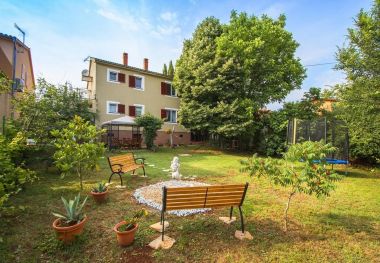 Appartements Ljilja - nice garden: A1(4+2) Fazana - Istrie 