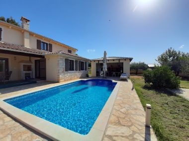 Maisons de vacances Mary - with pool : H (8+1) Medulin - Istrie  - Croatie 