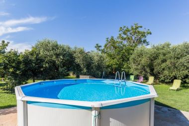 Appartements Lili-with paddling pool: A1(4+2) Umag - Istrie 
