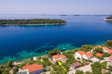 Appartements Lukovac - directly at the beach: A1(6), A2(2+2) Blato - Île de Korcula 