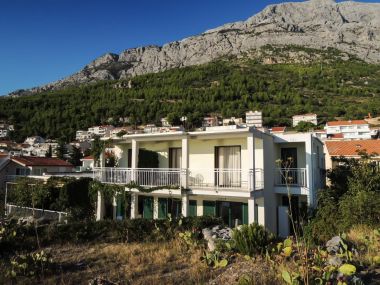 Appartements Smilja - 150 m from pebble beach: A1(2+2), A2(2+1), SA3(2) Baska Voda - Riviera de Makarska 