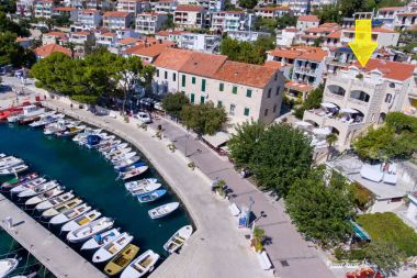 Appartements et chambres Hope - 30m to the sea & seaview: R1(3), R3(3), A2(3), A4(4) Brela - Riviera de Makarska 