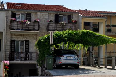 Appartements et chambres Ljuba - 130 meter from sea SA1(2), SA2(2+1), SA6(2+1), A4(2+1), R3(2+1), R7(2+1) Makarska - Riviera de Makarska 