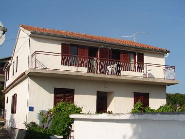 Appartements Dragan - Economy Apartments: A1 Veci (4+1), A2 Manji (4+1) Jezera - Île de Murter 