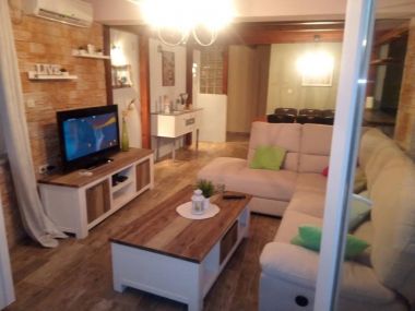 Appartements Tanja - comfortable and close to the sea A1(6) Tisno - Île de Murter 