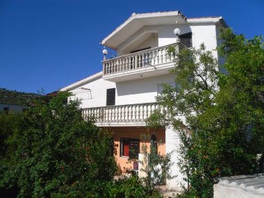 Appartements Mio - 100 m from beach: A1(6+1), A2(4+1) Stupin Celine (Rogoznica) - Riviera de Sibenik 