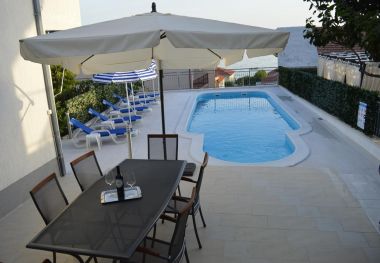 Appartements Vin - with pool; A1(6+2), A2(6+2), A3(5+2) Podstrana - Riviera de Split 
