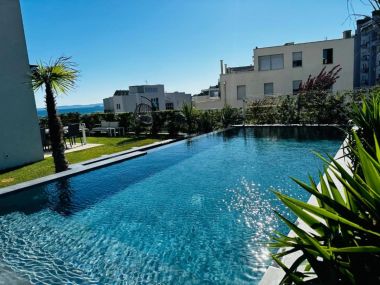Appartements Lux - with private pool: A1(4+2) Split - Riviera de Split 