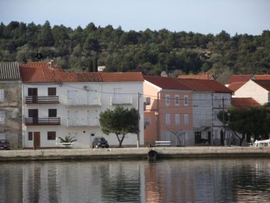 Appartements Mile - next to the sea A1(2+2), A2(2+2), A3(2+2) Kukljica - Île de Ugljan 