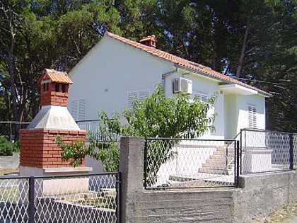 Maisons de vacances VEKY - 50m from sea: Holiday House H(4+2) Susica - Île de Ugljan  - Croatie 
