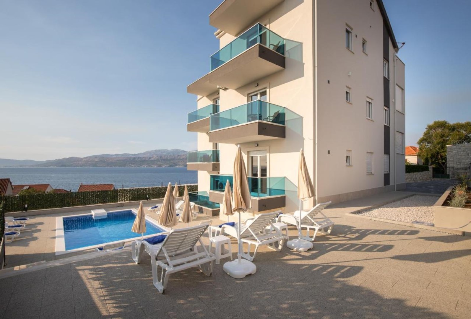 Appartements Dragan - with pool and seaview: A2(4), A3(5) Postira - Île de Brac 