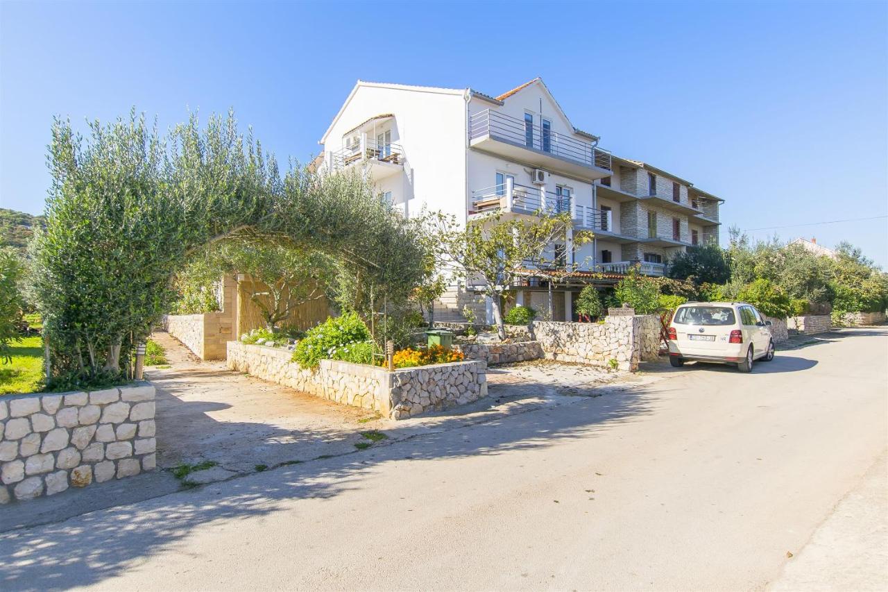 Appartements Rado - close to the sea: A5 Blu Sky(2+1), A4 Heinzov(5) Tkon - Île de Pasman 