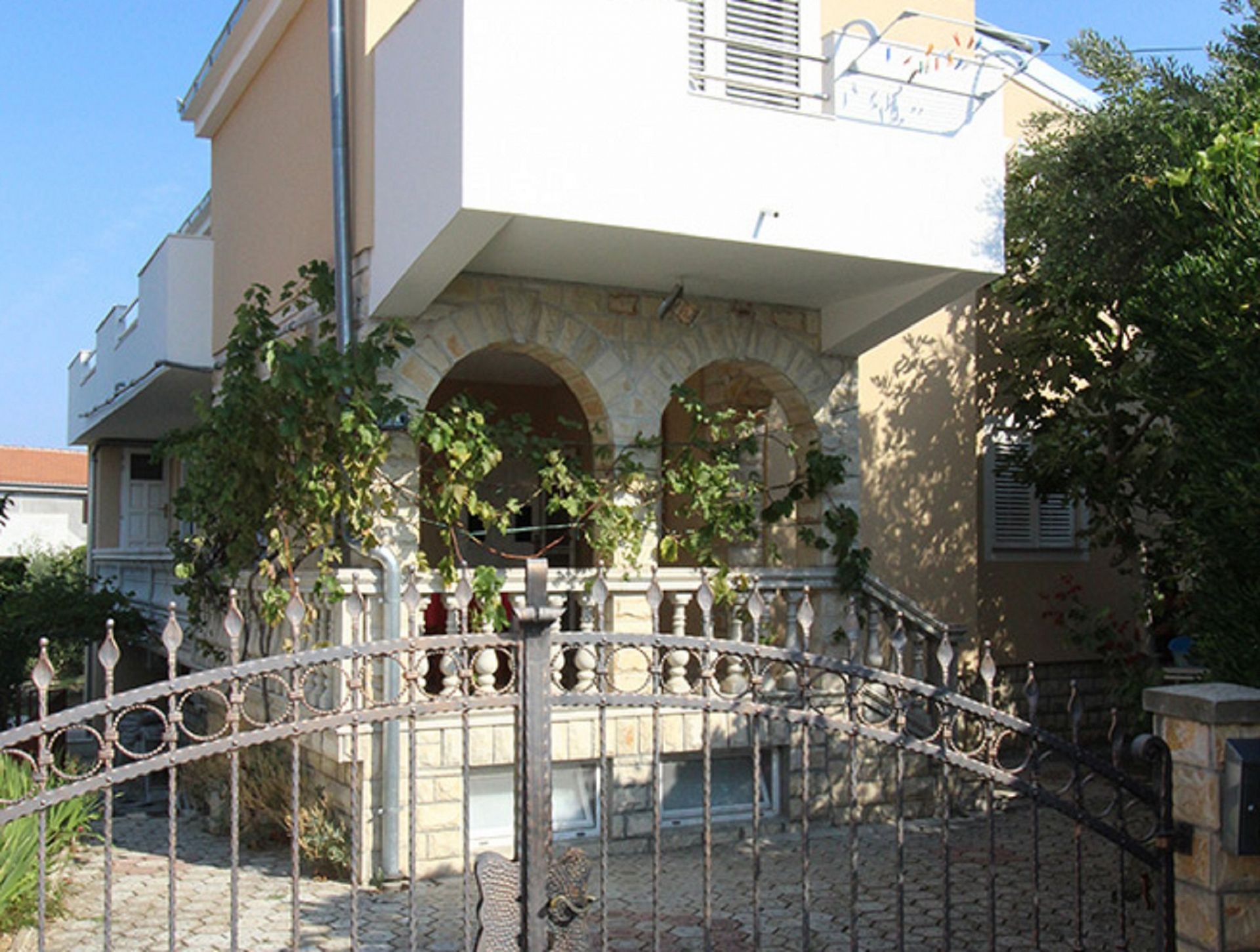 Appartements Anna - great location & family friendly: A1(4), A3(4) Pirovac - Riviera de Sibenik 