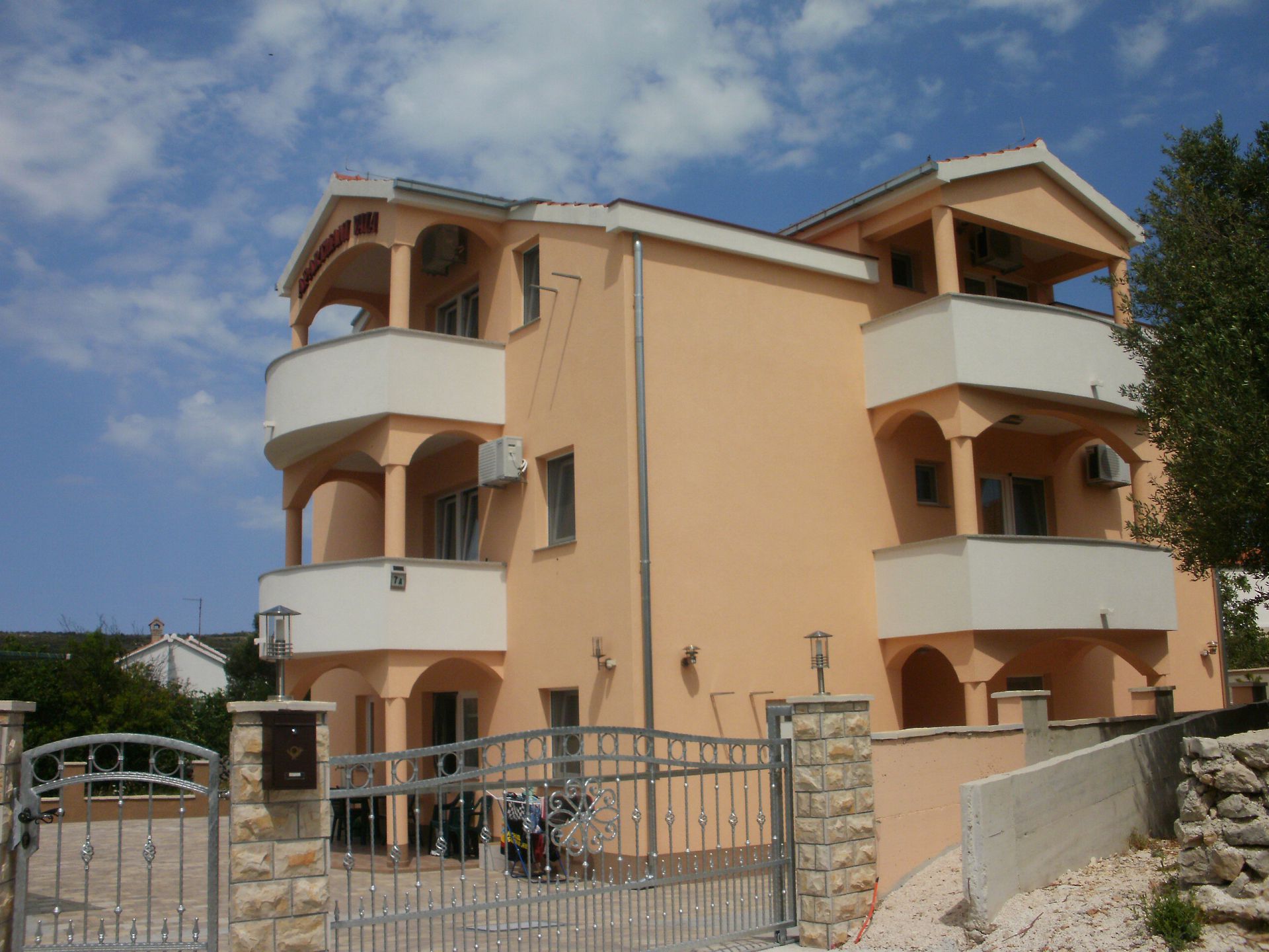 Appartements Antonija - fitness: SA1(2), A2(2+2), SA3(2+1), A4(2+2) Vinisce - Riviera de Trogir 